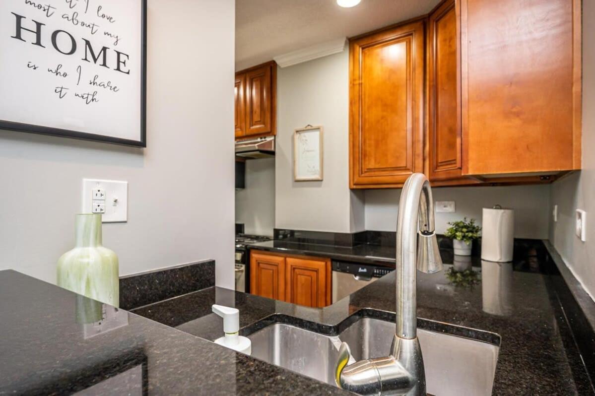 Downtown! 24H Concierge! Private Balcony! 11K Villa Atlanta Exterior photo